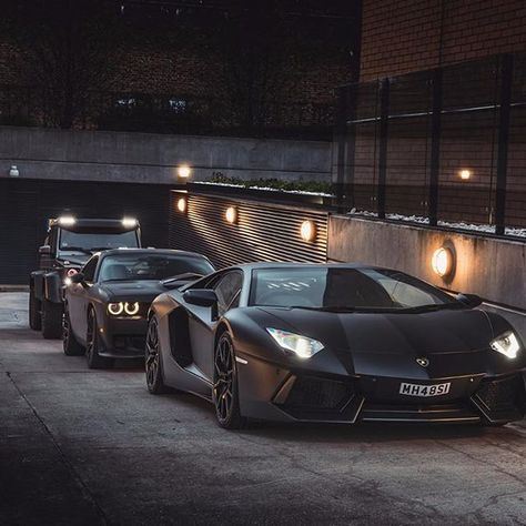 Tmax Yamaha, Lamborghini Veneno, Black Panthers, Pagani Huayra, Benz Amg, Super Luxury Cars, Best Luxury Cars, Mercedes Benz Amg, Expensive Cars