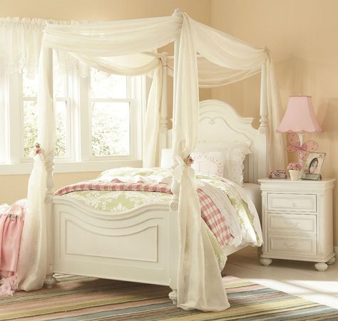 19 Fabulous Canopy Bed Designs For Your Little Princess Secret Bed, Canopy Bedroom Sets, Twin Canopy Bed, Girls Canopy, Girls Bed Canopy, Canopy Bed Curtains, Canopy Bed Frame, Canopy Bedroom, Bed Full