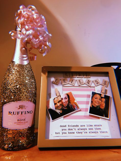 Best Friend 20 Birthday Gift Ideas, 22 Birthday Gifts For Best Friend, 29th Birthday Gift Ideas For Her, Best Friend 25th Birthday Gift Ideas, Best Friend 20th Birthday Gift Ideas, Best Friend Picture Frame Ideas Birthday, 29 Birthday Ideas For Her, 21st Birthday Gifts For Best Friends, Best Friend Crafts