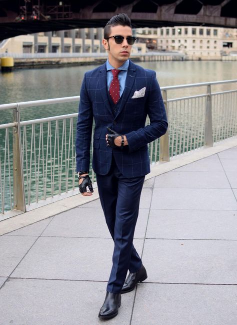 Chelsea boots with navy suit from The Mood Maker - Frankodean. Chelsea Boots Suit, Blue Chelsea Boots, Mickey Wedding, Dress Boots Outfit, Mens Suits Navy, Chelsea Boots Men Outfit, Black Dress Boots, Chelsea Boots Outfit, Chelsea Boots Style