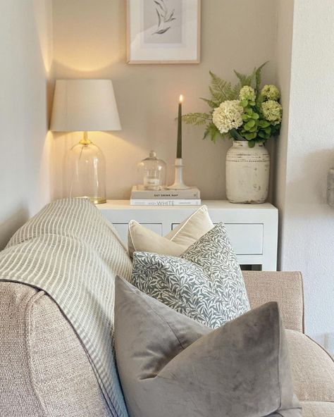 Neutral Colour Lounge Ideas, Small Lounge Layout, Neutral Lounge With Pop Of Colour, Neutral Living Room Dulux Paint, Neutral Paint Colours Uk, Neautral Wallpaper Uk, Interior Design 2024, Windowsill Decor, Console Table Living Room