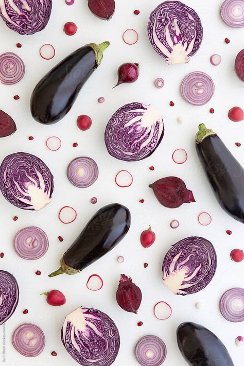 Vegetable Background, Purple Vegetables, Ball Blue Book, Food Photography Composition, Food Flatlay, Vegetables Photography, Ice Cream Containers, Purple Food, Pattern Photography