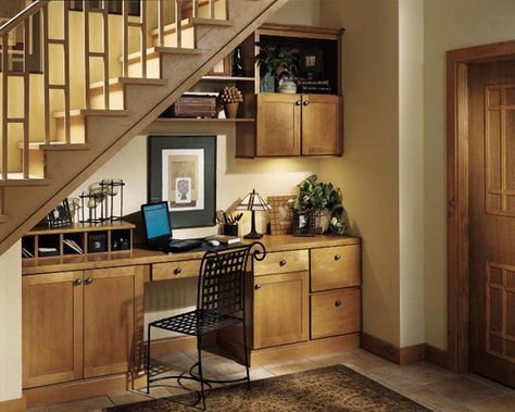 60 Under stairs storage ideas for small spaces.  Love the ones with the drawers for my basement when we finally get it finished!! Office Under Stairs, Space Under Stairs, تحت الدرج, Basement Stairs, Stair Case, Understairs Storage, Stair Storage, Modern Home Office, Under Stairs