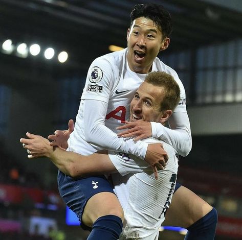 Harry Kane And Son Heung Min, Son And Harry Kane, Harry Kane And Son, Heung Min Son, North London Derby, Son Heungmin, Son Heung Min, Army Logo, Bts Army Logo