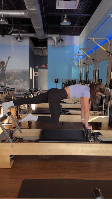 Reformer Pilates Aesthetic, Trampoline Cardio, Club Pilates, Pilates Aesthetic, Pilates Outfit, Girl Apartment, Pilates Body, Pilates Princess, Exercise Motivation