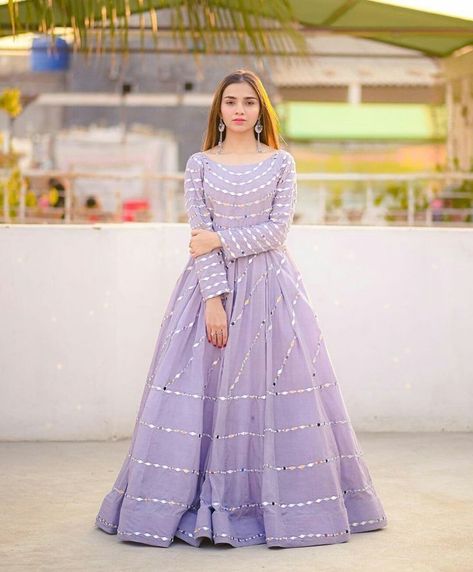 Gawon Design, Indian Party Wear Gowns, Gown Dress Design, Mirror Work Dress, Function Dresses, Party Wear Gown, Beautiful Pakistani Dresses, Bridal Dress Fashion, Indian Gowns Dresses