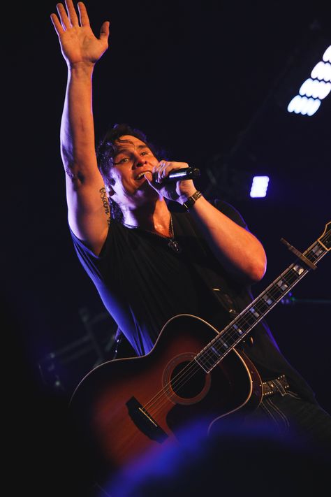 Joe Nichols; The "Comeback Kid" of Country Music | The Odyssey Joe Nichols, Indiana State, Country Music, Indiana, Concert, Celebrities