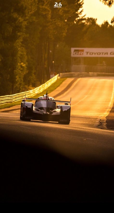 #24hLeMans 🇫🇷 :: Toyota Gazoo Racing Toyota TS050 Hybrid Lemans Racing, Aryton Senna, Gazoo Racing, Motorsport Art, 24h Le Mans, Formula 1 Car Racing, Yamaha Motorcycles, Motorsport Photography, Gt Cars