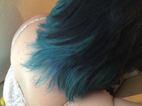 Black Hair With Teal Tips, Black Blue Green Hair, Black And Cyan Hair, Black Hair With Teal Underneath, Turquoise Tips Hair, Dark Blue And Teal Hair, Black To Teal Hair, Black Teal Hair, Teal Hair Tips