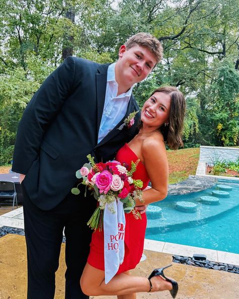 bf, couple, pictures, idea, hoco, red, dress, aesthetic, classy, highschool, senior Red Dress Aesthetic, Senior Hoco, Highschool Senior, Dress Aesthetic, November 11, Couple Pictures, Red Dress, Homecoming, High School