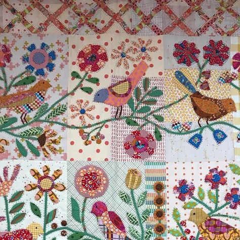 Susan Ache Quilts, Irene Blanck, Quilts Designs, Sweet Tweets, Bird Quilts, Medallion Quilts, Appliqué Ideas, Quilt Borders, Susan Smith