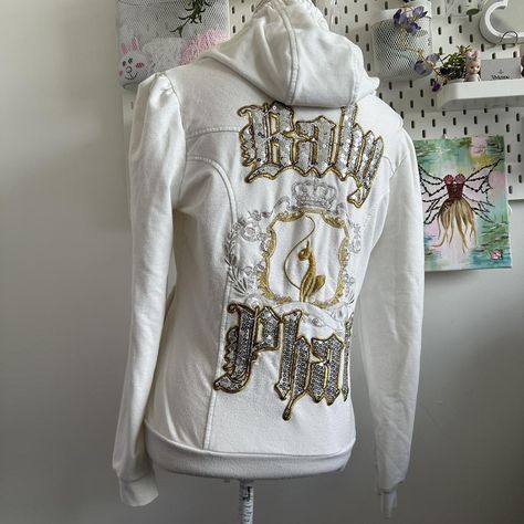 Y2k mcbling grunge baby phat white and gold... - Depop Baby Phat Aesthetic, Baby Phat Outfits, 2000s Brands, Baby Phat 2000s, 90s Baddie, Y2k Pieces, Time Aesthetic, Y2k Baddie, Zipup Hoodie