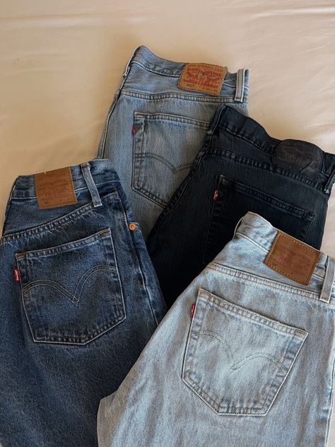 Pile Of Jeans Aesthetic, Cool Jeans Aesthetic, Jean Levis Vintage, Levis Jeans Outfit Aesthetic, Levi’s Aesthetic, Levis 501 Aesthetic, Blue Jean Aesthetic, Levis Jeans Aesthetic, Levi Outfits Women