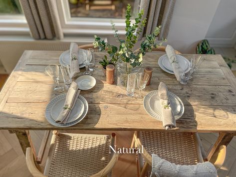 Wood Farmhouse Kitchen, Wood Dining Table Rustic, Farmhouse Kitchen Table, Rustic Wooden Bench, Pine Dining Table, Dining Table Rustic, Reclaimed Wood Dining Table, Farmhouse Kitchen Tables, Wood Farmhouse