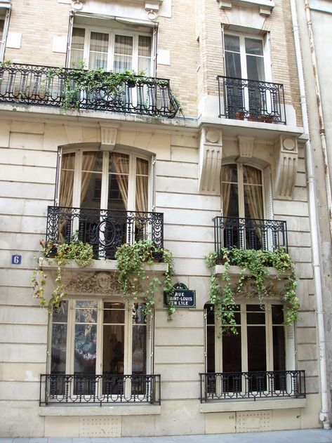 Small French Balcony, French Juliette Balcony, Juliet Balconies Ideas, Juliet Balcony Ideas Decor, French Railings Wrought Iron, French Balcony Design, Iron Juliet Balcony, French Iron Railing, French Balcony Railings