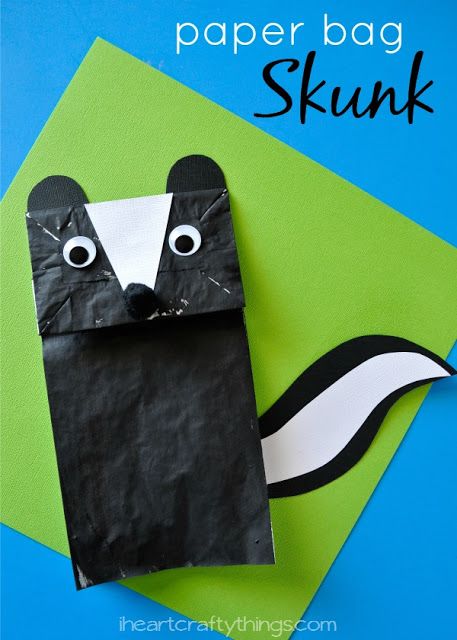 I HEART CRAFTY THINGS: Paper Bag Skunk Craft for Kids Skunk Craft, Forest Animal Crafts, Diy Paper Bag, Paper Bag Crafts, Paper Bag Puppets, Puppet Crafts, Summer 19, Nocturnal Animals, Animal Crafts For Kids