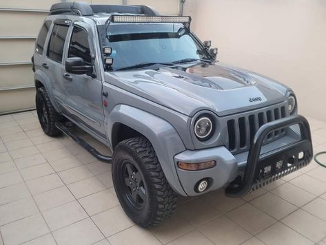 Jeep Liberty Mods, Luxurious Van, Jeep Cheroke, Jeep Liberty Lifted, Jeep Liberty Renegade, Jeep Liberty Sport, Auto Jeep, 2005 Jeep Liberty, Jeep Lifestyle