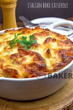 Love Italian flavors and gobs of cheese? Then this is your casserole!: Italian Bake, Italian Casserole, Baked Casserole, Easy Casserole Recipes, Easy Casserole, Italian Dishes, Casserole Dish, Naan, Main Dish Recipes