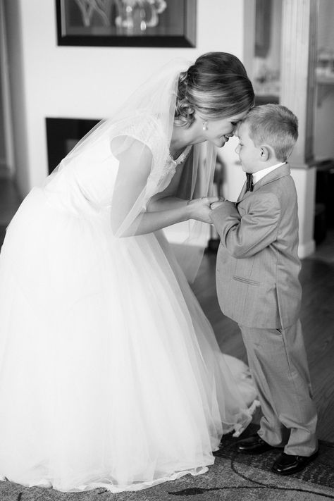 Bride And Ring Bearer, Must Have Wedding Pictures, Bride And Son, Son Photo Ideas, New Snap, Bridal Parties Pictures, Golf Photography, Chico California, Wedding California