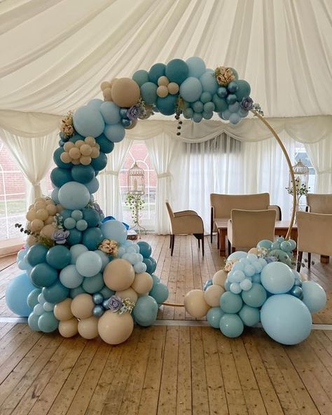 Once Upon A Float on Instagram: "‘The sun is up, the sky is blue, it’s beautiful and so are you’ Blue tones created a gorgeous combination on our organic 3/4 dressed hoop for a wedding @fishlakemill this weekend. Its such an honour to decorate such beautiful venues When you love what you do you’ll never work a day 🤍 #onceuponafloat #moongate #balloonhoop #organicdisplay #weddingballoons #weddingdecor #balloonstylist #balloonartist #wakefieldevents #pontefractevents #doncasterballoons #leeds Balloon Ring, Beautiful Venues, Bachelorette Brunch, Decorate Wedding, Balloon Gifts, Blue Balloon, Wedding Blue, Balloon Gift, Blue Balloons