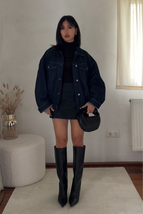 https://www.shopltk.com/explore/thanya/posts/c703bd62-75e5-11ef-8985-0242ac110029 Wide Calf Boots Outfit, Pear Shaped Fashion, Tall Boots Outfit, Outfit Jean, Pointy Boots, Trendy Date Night Outfit, Outfit Jeans, Wide Calf Boots, Boots Outfit