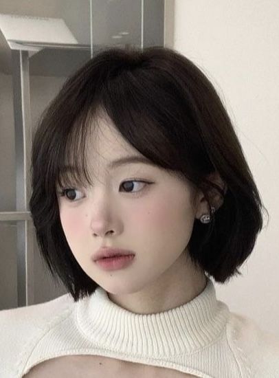 Bob Hairstyles Korean, Short Korean Hair, Asian Short Hair Round Face, Pretty Hair Cuts, Japanese Short Hair, Ulzzang Short Hair, Cute Bob, Asian Short Hair, Hair Inspiration Short