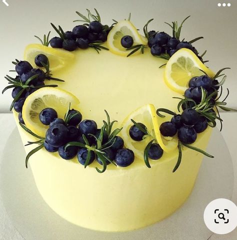 Halloween Breakfast, Vegan Breakfasts, Birthday Cake With Flowers, Amazing Food Decoration, Cake Decorating Piping, Creative Birthday Cakes, Easy Cake Decorating, Cake Decorating Designs, Blueberry Cake