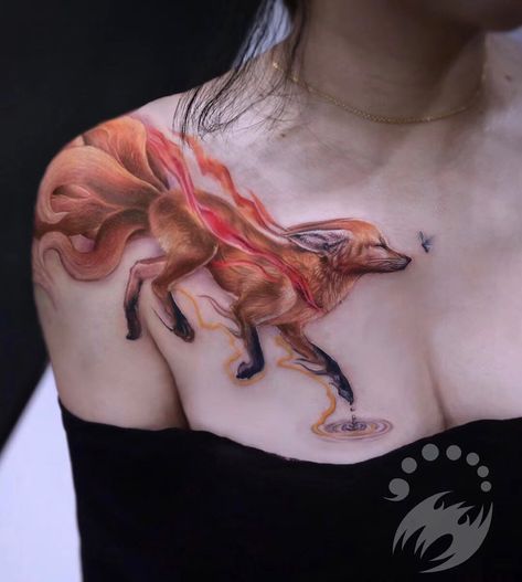 Back Fox Tattoo, Fox Tattoo Design, Korean Tattoo Artist, Embroidery Tattoo, Feminine Tattoo Sleeves, Chest Piece Tattoos, Fox Tattoo, Lace Tattoo, World Tattoo