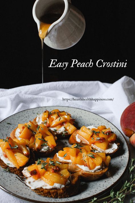 Peach Crostini Peach Crostini, Crostini Toppings, Italian Spaghetti Sauce, Flexitarian Recipes, Honey Cornbread, Crostini Recipes, Easy To Make Dinners, Pumpkin Waffles, Peach Cobbler Recipe