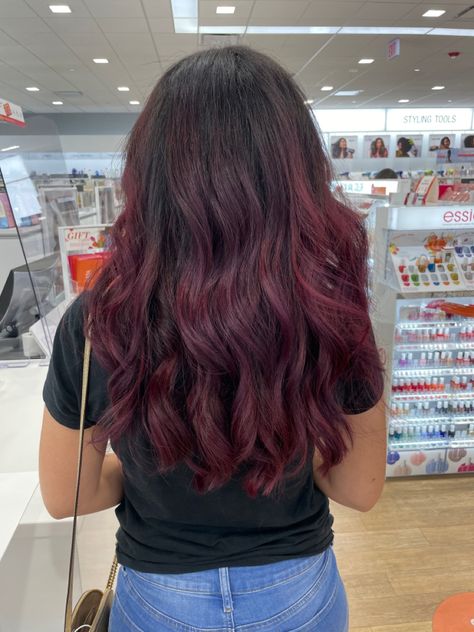 Burgundy Hair Color On Brown Skin, Red Colour Hair Highlights, Burgundy Global Hair Colour, Bergandi Color Hair, Burgundy Hair Streaks, Balayage Hair Colour For Indian Skin, Red Hair Indian Skin, Wine Colour Hair, Burgundy Hair Colour For Indian Skin