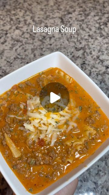 Lasagna Soup Tik Tok, Lasagna Dinner, Soup Winter, Cabbage Recipes Healthy, Winter Soup Recipes, Lasagna Soup Recipe, Winter Soup Recipe, Easy Lasagna Recipe, Soup Ingredients