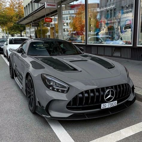 MERCEDES BENZ GT Car Interior Luxury, Mercedes Sports Car, Aesthetic Car Wallpapers, Mercedes Amg Gt S, Black Mercedes Benz, Cars Tattoo, Luxury Car Garage, Amg Car, Car Tattoo Design