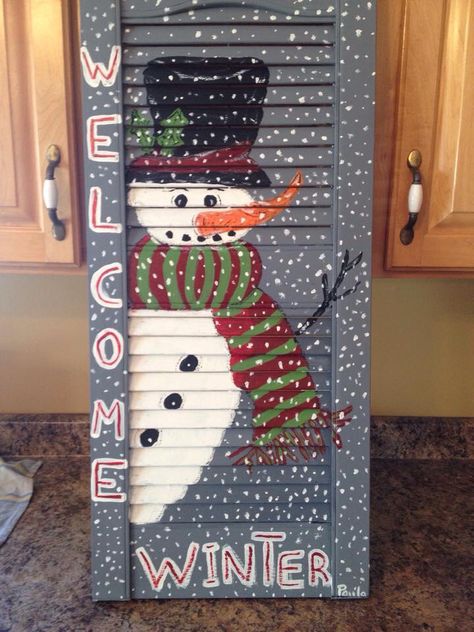 Snowman shutter                                                                                                                                                      More Shutter Projects, Shutter Decor, Diy Schneemann, Painting Shutters, Christmas Crafts For Kids To Make, Easy Christmas Decorations, Snowman Painting, Festive Holiday Decor, Christmas Classroom