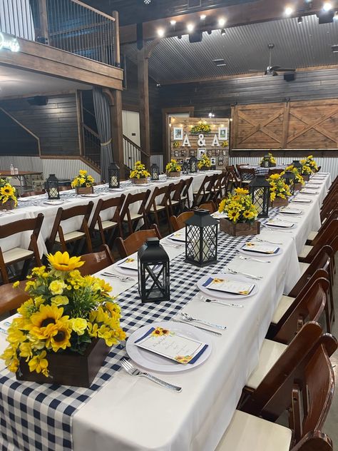 Sunflower Rehearsal Dinner Decorations, Farm Anniversary Party, Themed Family Reunion Ideas, Southern Themed Party Decorations, I Do Bbq Table Decorations, I Do Bbq Rehearsal Dinner Decorations, We Still Do Bbq Ideas, Cookout Table Decor, Bbq Wedding Shower Ideas Decor