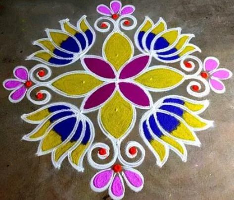 Simple Art Designs, Pattern Design Drawing, Easy Rangoli Designs Videos, Very Easy Rangoli Designs, Rangoli Designs Photos, Rangoli Designs Simple Diwali, Rangoli Side Designs, Simple Flower Design, Indian Rangoli