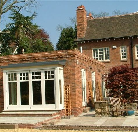 Glass Homes, Orangery Extension Kitchen, Bi Folding Doors, Orangery Extension, Cottage Extension, Flat Roof Extension, Modern Bungalow Exterior, Roof Extension, Roof Lantern