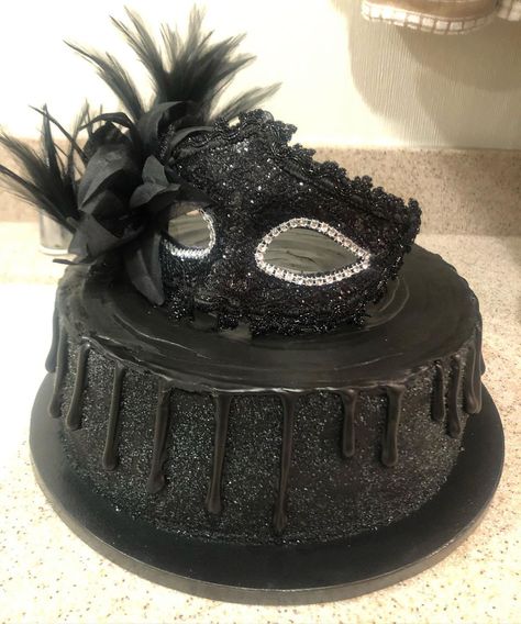 Masquerade Party Cake Ideas, Sweet 16 Masquerade Party Ideas, Masquerade Theme Cake, Masquerade Birthday Cake, Masquerade Cake Ideas, Sweet 16 Masquerade Party Sweet 16 Party Store, Sweet 16 Masquerade Cake, Masquerade Mask Cake, Masquerade Party Cake