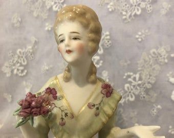 Hands Holding Flowers, Victorian Fashion Dresses, Porcelain Dog, Antique Hats, Vintage Germany, Doll Family, Half Dolls, Pin Doll, Porcelain Roses