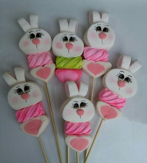 Bunny Marshmallow, Fun Cake Pops, Valentines Tea Party, Holiday Candy Recipes, Easter Cake Pops, Candy Kabobs, Farm Themed Birthday Party, Easter Sweets, Food Art For Kids