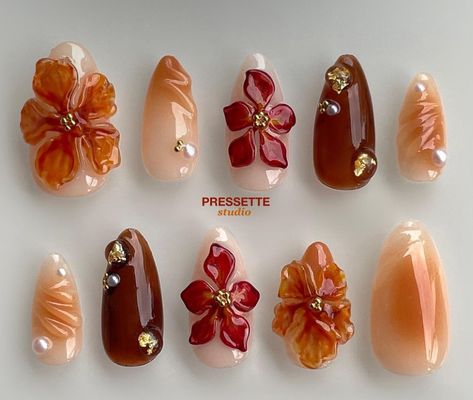 Brown Hibiscus Nails, Autumn Floral Nails, Nails Hibiscus Flower, Hibiscus Nail Art, Nails Popular, Customized Nails, Gift Nails, Nails Birthday, Beachy Nails