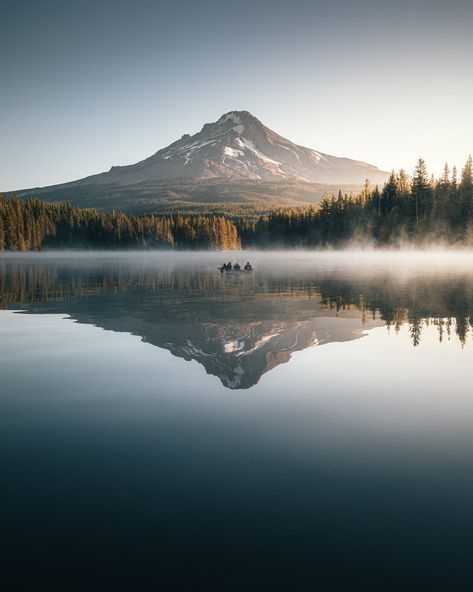 Trillium Lake, Lake Engagement, Earth Pictures, Harbin, National Photography, Isle Of Skye, Travel Wardrobe, Landscape Photographers, Nature Photos