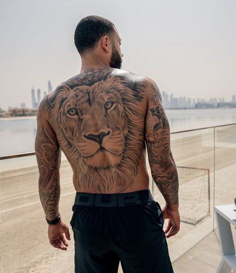 Memphis Depay Tattoo, Depay Memphis, Roaring Lion Tattoo, Lion Back Tattoo, Family Quotes Tattoos, Lion King Tattoo, Lion Tattoo Sleeves, Tattoos Meaning, Mens Lion Tattoo