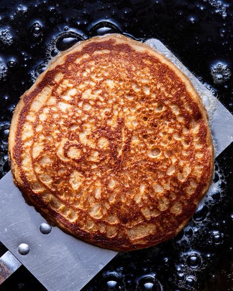 Sourdough Buttermilk, Wheat Pancake Recipe, French Toast Waffles, Freeze Pancakes, Fluffy Pancake Recipe, Whole Wheat Pancakes, Wheat Pancakes, Biscuit Rolls, Weekend Breakfast