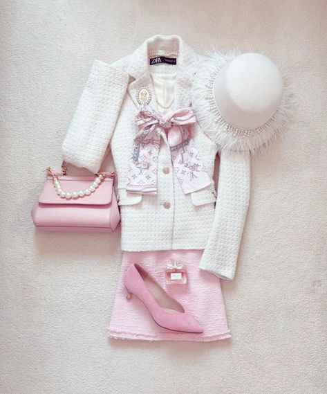 Old Money Aesthetic Pink Outfit, Pink Old Money, Plaza Princess, Old Money Aesthetic Outfit, Tweed Outfit, Money Clothes, Pale White, Sweet Clothes, Black Femininity