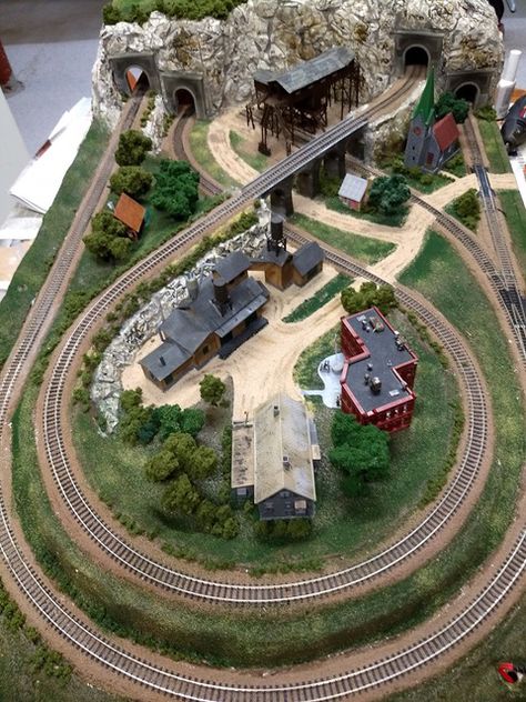 N Scale Track Plans, N Scale Train Layout, N Scale Layouts, Ho Train Layouts, Ho Scale Train Layout, N Scale Model Trains, Model Railway Track Plans, Train Table, N Scale Trains