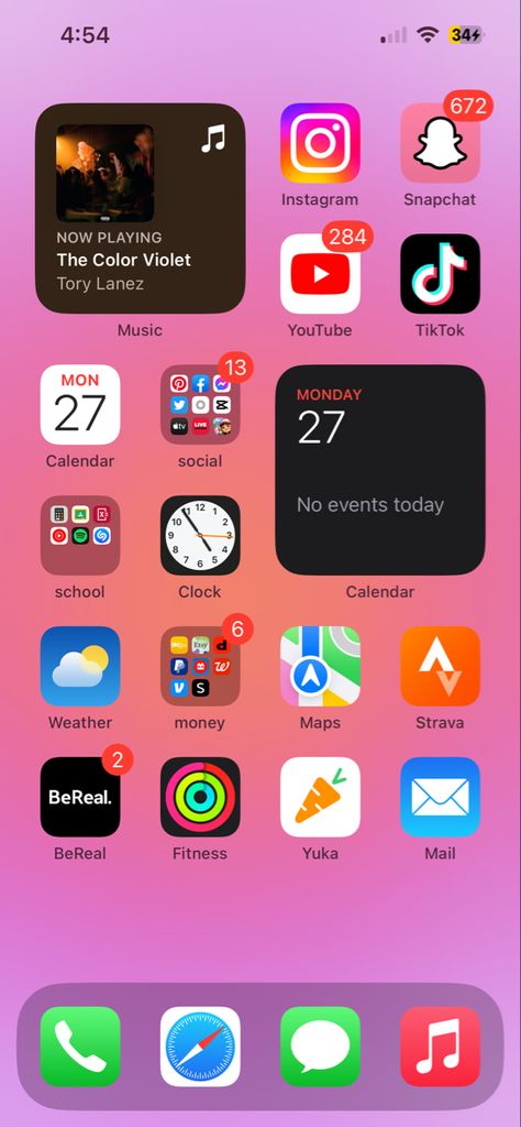 What’s On My Phone, Home Screen Ideas Simple, What’s On My Iphone, Iphone Home Screen Layout Organized, Iphone Homescreen Layout, Whats On My Iphone, Iphone Layouts, Home Screen Layout, Pretty Wallpaper Ipad