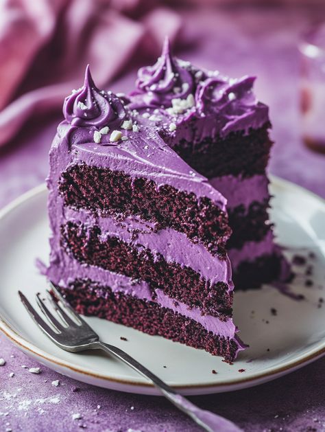 💜 Ingredients 💜 Cake: 2 1/2 cups all-purpose flour 1 1/2 cups granulated sugar 1 tsp baking soda 1 tsp salt 1 tsp cocoa powder 1 1/2 cups vegetable oil 1 cup buttermilk, at room temperature 2 large eggs, at room temperature 2 tbsp red food coloring 1 tsp white distilled vinegar 1 tsp vanilla extract 1 tsp (or more) purple food coloring Cream Cheese Frosting: 1 pound cream cheese, softened 2 sticks unsalted butter, at room temperature 1 tsp vanilla extract 4 cups sifted confectioners’ sugar Purple Velvet Cake, Purple Velvet Cakes, Centerpiece For Christmas, Purple Food Coloring, Bake Something, Velvet Cake Recipes, Purple Food, Vanilla Icing, Red Food Coloring