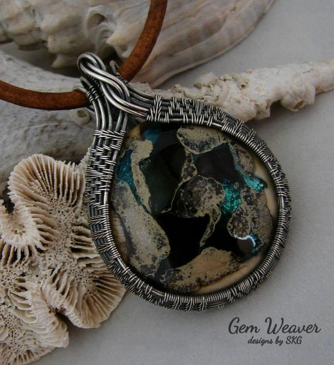 Round Wire Wrapped Pendant, Circle Wire Wrap Pendant, Wire Wrapped Cabachon Pendants, Wire Wrapped Round Cabochon, Wire Weave Pendant, Wire Wrapped Cabochon, Artistic Wire Wrapped Pendant Necklace, Wire Weaving Tutorial, Wire Wrap Cabochon