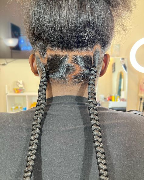 Parting Hair, Kid Hair, Twist Braid, Hair Business, 4c Natural Hair, Twist Braid Hairstyles, Braids With Weave, Braid Ideas, Business Hairstyles