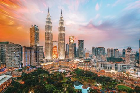 16 Of The Very Best Places To See In Kuala Lumpur, Malaysia - Hand Luggage Only - Travel, Food & Photography Blog Malaysia Tourism, Kuala Lumpur Travel, Malaysia Kuala Lumpur, Malaysia Travel Guide, George Town Penang, Kuala Lumpur City, Cities To Visit, Malaysia Travel, Kuala Lumpur Malaysia